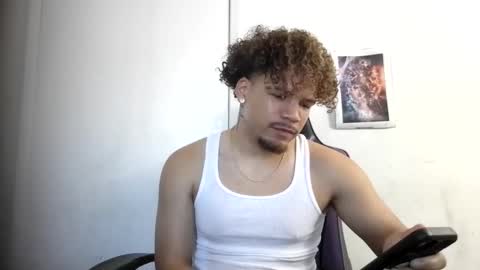 Snapshot of str8dj chatting on 11.03.25 Dj online show from 11.03.25