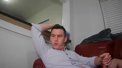 Snapshot of str8stuntcox chatting on 04.16.26 Str8StuntCox online show from 04.16.26