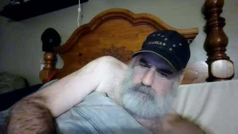 Straightbear4you online show from 10.24.25
