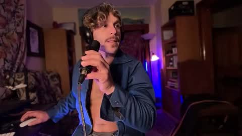 Cowboy Zuhly online show from 10.30.25