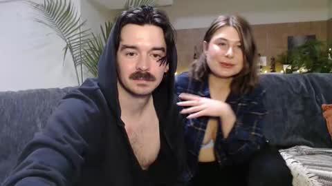 Snapshot of straitnarrow chatting on 04.13.26 Strait n Narrow online show from 04.13.26