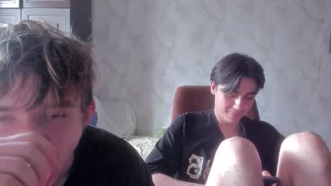 Snapshot of stralght_twinks chatting on 07.09.26 Ray online show from 07.09.26