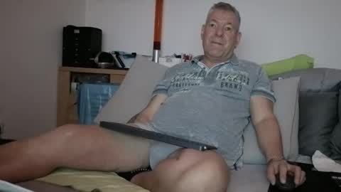 Stranger online show from 03.25.26