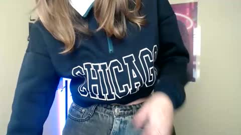 Amalia online show from 10.25.25