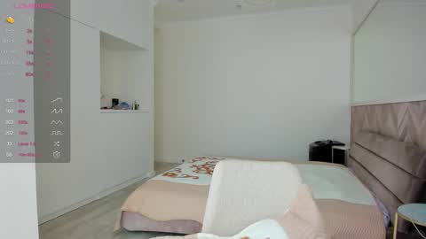 Laura online show from 02.08.26