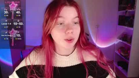 Snapshot of strawberry_juli chatting on 10.20.25 Juli online show from 10.20.25