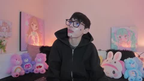 strawberry_kitty_ online show from 02.01.26