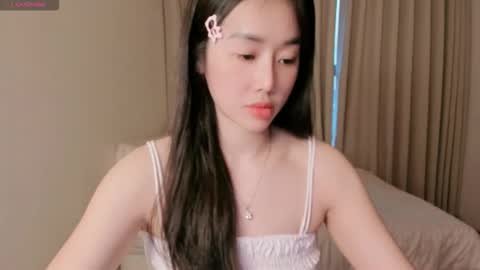 Snapshot of strawberry_loveee chatting on 10.11.25 strawberry_loveee online show from 10.11.25