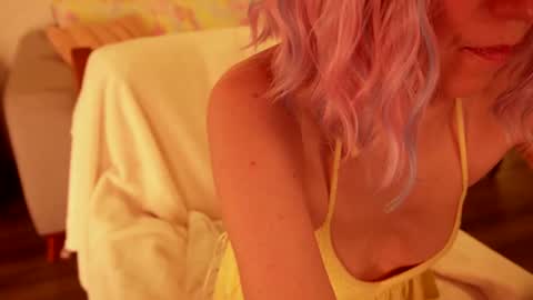 Strawberry Emma online show from 07.24.26