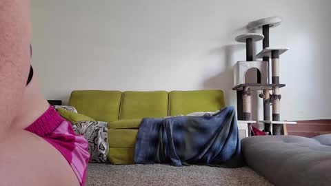 Strawberrylotsacake online show from 09.14.25