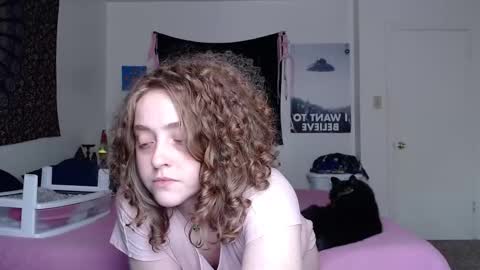 Strawberrylotsacake online show from 03.25.26