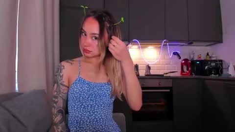 Tati and Lola online show from 11.12.25