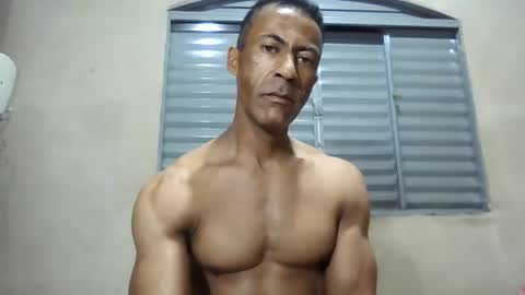 Snapshot of strongdaddyfantastic chatting on 02.10.26 strongdaddyfantastic online show from 02.10.26