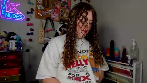 Strwbby online show from 04.18.26