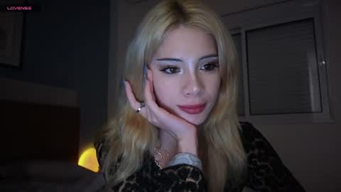 Sofa online show from 04.02.26