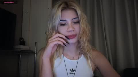 Sofa online show from 04.16.26