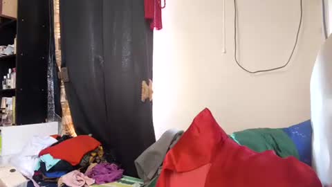 Snapshot of stunnerasha chatting on 10.02.25 IG livinlavidakhai online show from 10.02.25