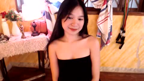 Snapshot of stunning_floriexx chatting on 03.13.26 IM FLORIE online show from 03.13.26