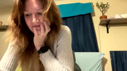 Snapshot of sub4you69brat chatting on 02.21.25 sub4you69brat online show from 02.21.25