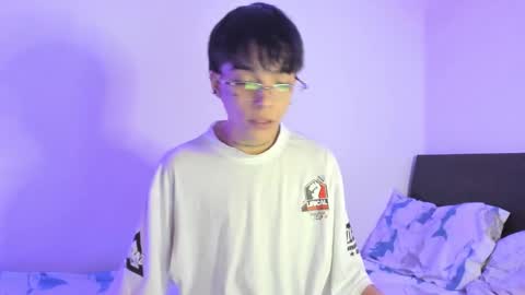 Snapshot of submissive_boyy_ chatting on 12.03.24 nico online show from 12.03.24