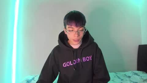 Snapshot of submissive_boyy_ chatting on 01.13.25 nico online show from 01.13.25