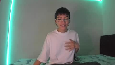 Snapshot of submissive_boyy_ chatting on 01.29.25 nico online show from 01.29.25