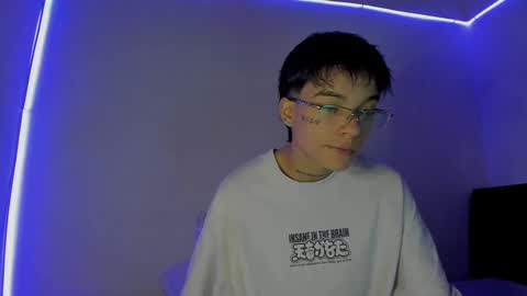 Snapshot of submissive_boyy_ chatting on 02.17.25 nico online show from 02.17.25