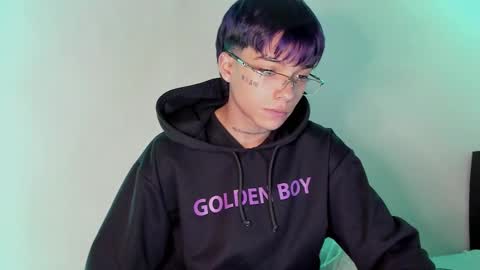 Snapshot of submissive_boyy_ chatting on 02.19.25 nico online show from 02.19.25