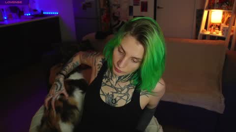 Snapshot of succubus_66 chatting on 12.07.24 succubus_66 online show from 12.07.24