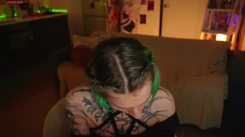 Snapshot of succubus_66 chatting on 12.27.24 succubus_66 online show from 12.27.24