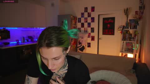 Snapshot of succubus_66 chatting on 12.31.24 succubus_66 online show from 12.31.24