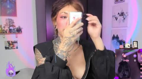 Snapshot of succubus_girl_ chatting on 05.05.26 Alexy online show from 05.05.26