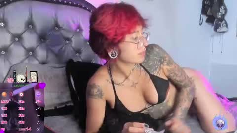 Snapshot of succubus_girl_ chatting on 07.01.26 Alexy online show from 07.01.26