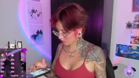 Snapshot of succubus_girl_ chatting on 07.06.26 Alexy online show from 07.06.26