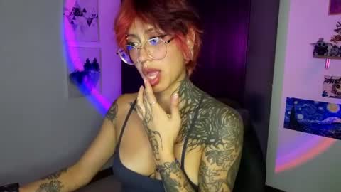 Snapshot of succubus_girl_ chatting on 07.15.26 Alexy online show from 07.15.26