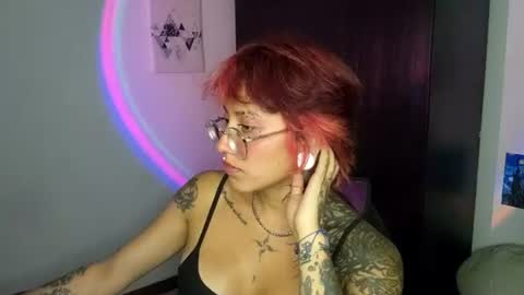 Snapshot of succubus_girl_ chatting on 07.28.26 Alexy online show from 07.28.26