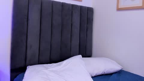 Luna  online show from 10.13.25