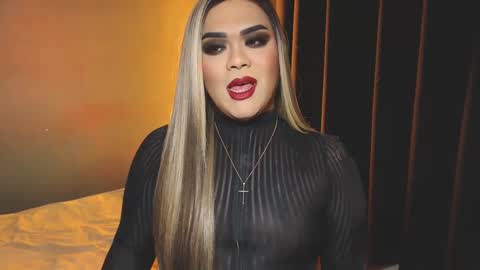 Snapshot of suckablecockoffreya chatting on 12.18.24 JADE ELYSE online show from 12.18.24