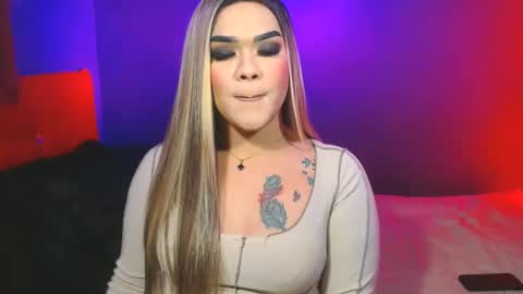 Snapshot of suckablecockoffreya chatting on 01.19.25 JADE ELYSE online show from 01.19.25