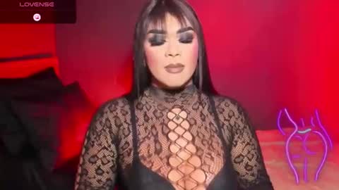 Snapshot of suckablecockoffreya chatting on 11.03.25 JADE ELYSE online show from 11.03.25