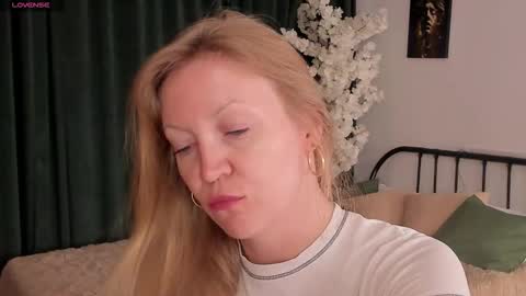 sugamomy online show from 10.14.25