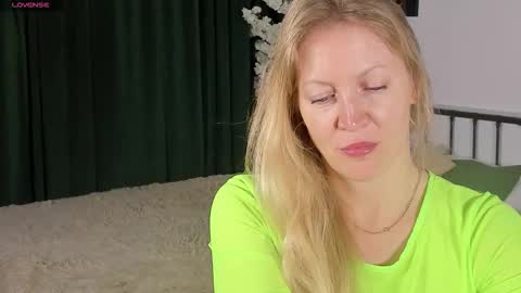 sugamomy online show from 10.22.25