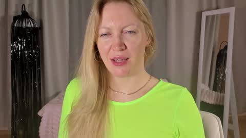 sugamomy online show from 11.05.25