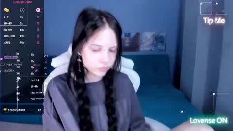 Snapshot of sugar_bunny_girl chatting on 06.18.26 Ariana online show from 06.18.26