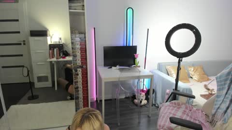 Kinga online show from 01.18.25