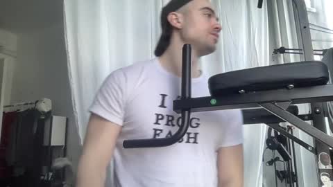 Sugar online show from 02.17.25