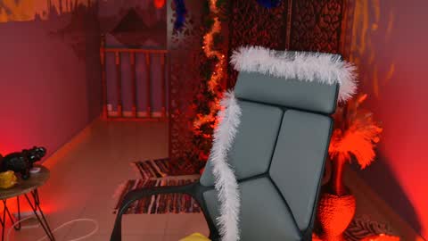 Vivien online show from 12.25.24