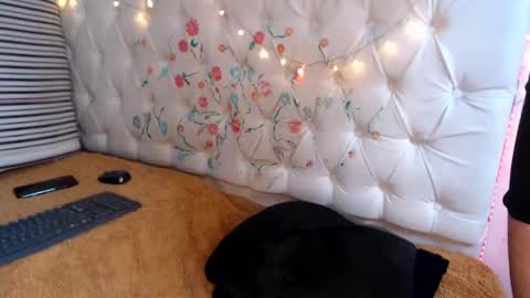 suggabrown_ online show from 02.27.25