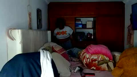 Snapshot of suggarbaby1 chatting on 06.11.26 Cami Back in 2 hours online show from 06.11.26