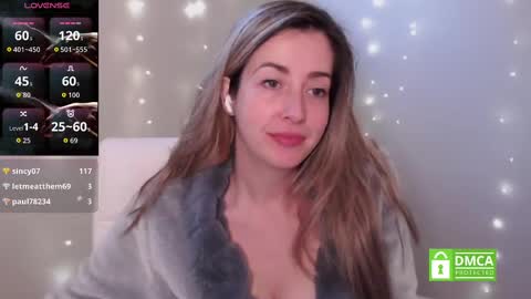 Snapshot of suggestivebehavior chatting on 10.23.25 Mia online show from 10.23.25